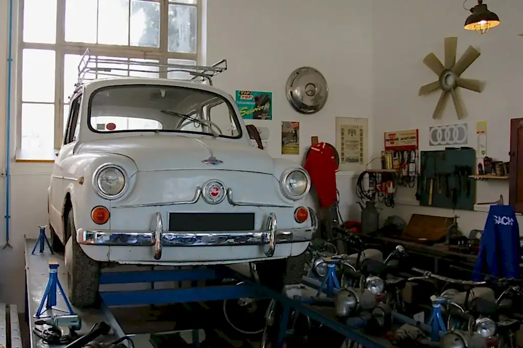 transport, traffic, automobile-3175766.jpg